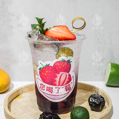 多莓气泡水